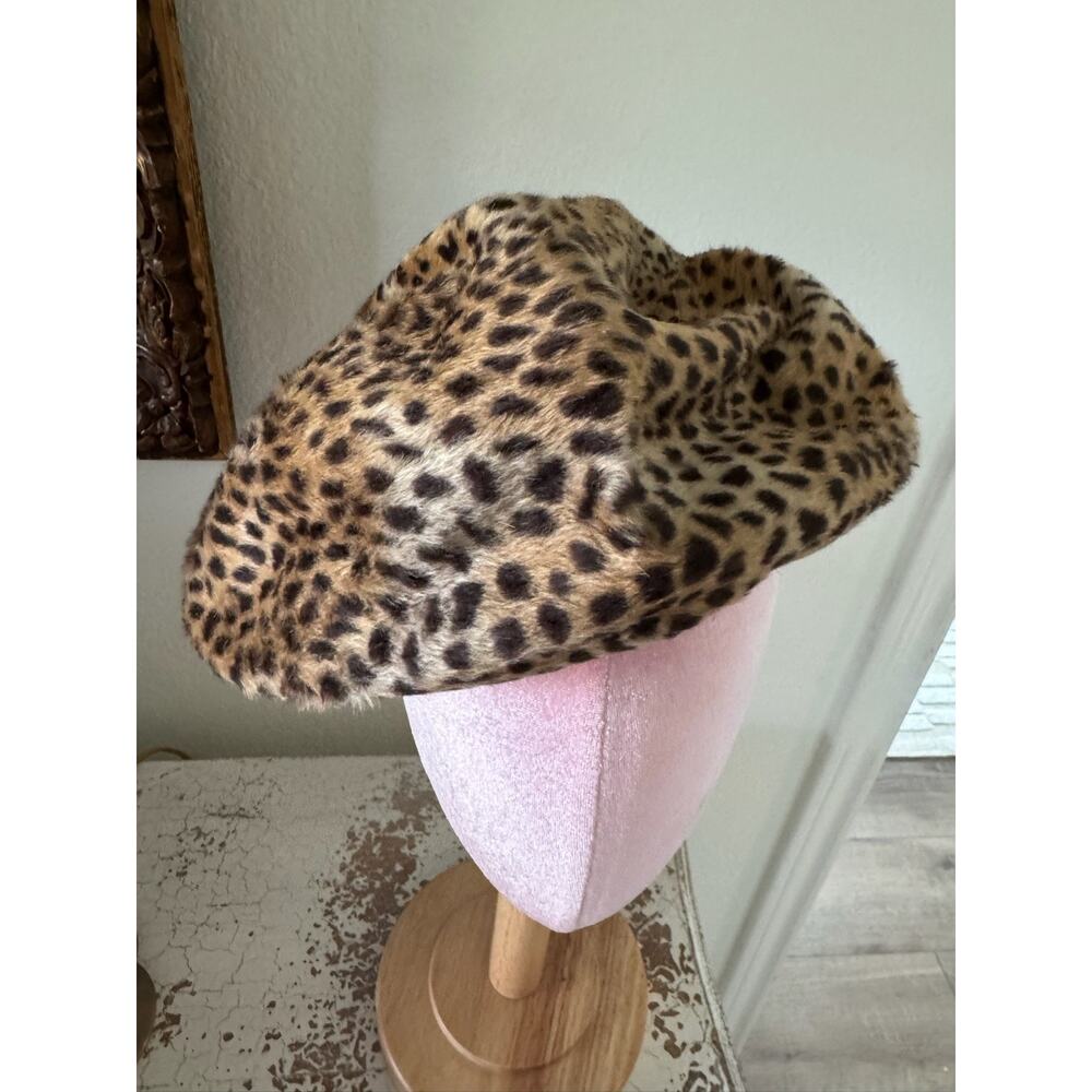 VINTAGE Mr. John Jr. Leopard Print Faux Fur Beret/Cap Made in Italy Hat Malaga